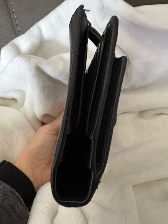 Kate Spade Leila Black Pebbled Leather Medium Universal Phone Wristlet Wallet - Picture 5 of 15